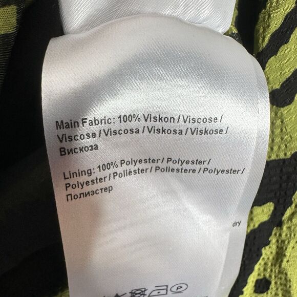 Anthropologie Exquise Wrap Blouse XL Green Black Tiger Print‎ NWT $190 - Picture 10 of 16